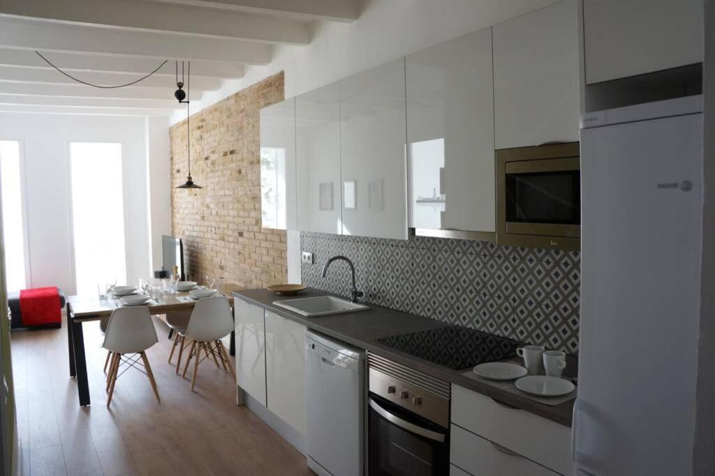 Barcelona Industrial Style Apartment L'Hospitalet de Llobregat Extérieur photo